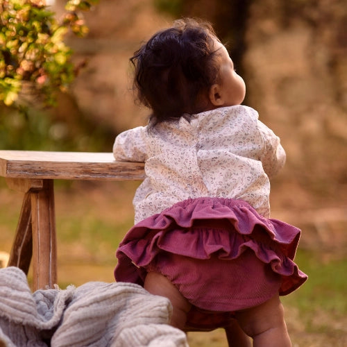 Bloomer avec volants en velours côtelé